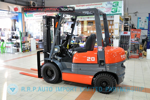 ขายรถโฟล์คลิฟท์มือสอง TOYOTA รุ่น 6FG20-30299 นำเข้าจากประเทศญี่ปุ่น 100\% ไม่เคยใช้งานในไทย