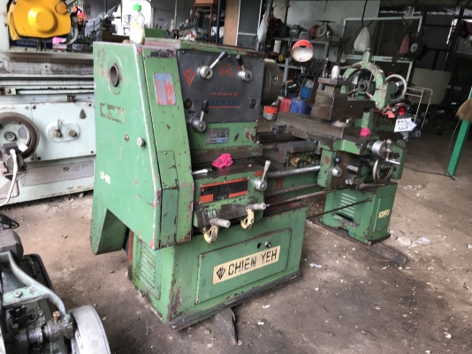 กลึง6ฟุตสวิง900ไม่ผ่านคอม้อ630มีสามขาสามจับ12นิ้วราคาเบาๆๆเอาไปเลย กลึง6ฟุตสวิง900ไม่ผ่านคอม้อ630มีสามขาสามจับ12นิ้วราคาเบาๆๆเอาไปเลย