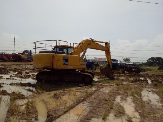 รถขุดมือสอง