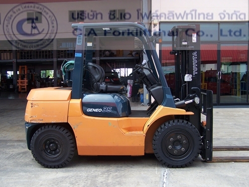 ขาย รถโฟล์คลิฟท์ TOYOTA รุ่น 7FG35