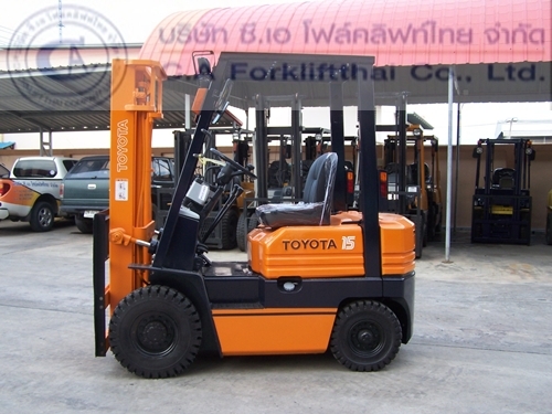 ขาย รถโฟล์คลิฟท์ TOYOTA รุ่น 5FD15