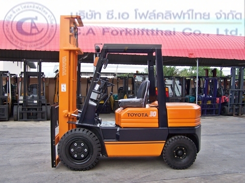 ขาย รถโฟล์คลิฟท์ TOYOTA รุ่น 5FD30