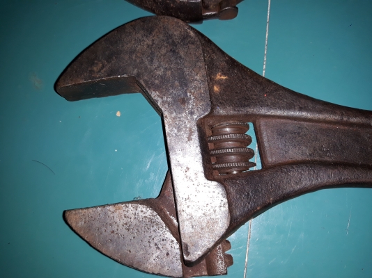 ขายประแจเลื่อนGEDORE 18" ; EROLA 18" MADE IN GERMANY. งานเก่ามือสองสภาพดี ขายประแจเลื่อนGEDORE 18" ; EROLA 18" MADE IN GERMANY. งานเก่ามือสองสภาพดี