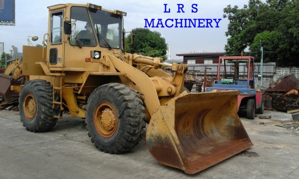 รถตักล้อยาง CAT 936 E