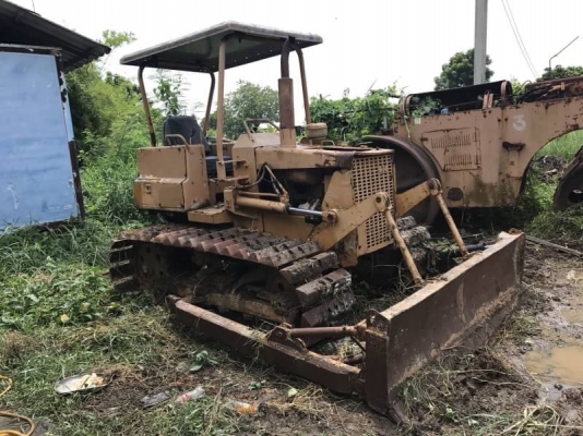 ขาย 99,000 บาท KOMATSU D20-3 เครื่องดี. เกียรดี. โช่หนา. ตีนเป็ด เอกสารชื้อขาย  รถอยู่ กทม โทร&amp;ไอดีไลน์ 0610710285