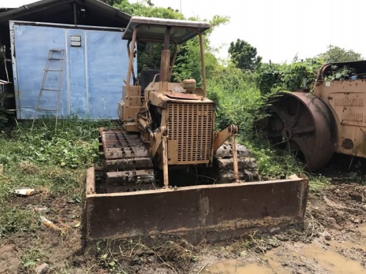 ขาย 99,000 บาท KOMATSU D20-3 เครื่องดี. เกียรดี. โช่หนา. ตีนเป็ด เอกสารชื้อขาย  รถอยู่ กทม โทร&amp;ไอดีไลน์ 0610710285