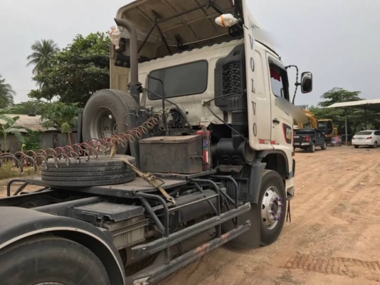 ขายดาว์น 225,000 HINO MEGA 344 ปี 52 วิ่ง 8xx,xxx กม เครื่องดี เกียร์ดี หัวบางเดิม ยางดี คัสชีสวย เอกสารเล่มทะเบียน หมายเหตุ.  คงเหลือ 40 งวด x 40,571 =1,622,840 บาท รถอยู่ กทม วิ่งงาน โทรก่อน เดินทาง 090-772-3710 090-772-3708