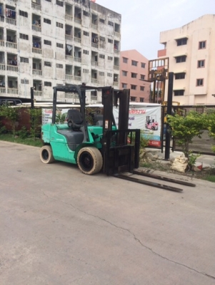 ขชายรถโฟร์คลิฟท์ยี่ห้อ MITSUBISHI 2.5 ตัน (รถนอกญี่ปุ่น) ขชายรถโฟร์คลิฟท์ยี่ห้อ MITSUBISHI 2.5 ตัน (รถนอกญี่ปุ่น)