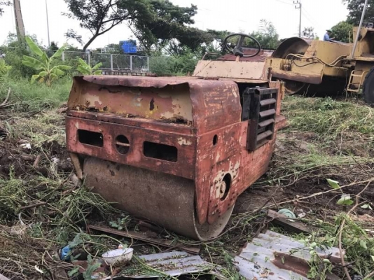 ขาย 80,000 บาท รถบดล้อเหล็ก หน้า -หลัง ขนาด 4 ตัน สภาพพร้อมใช้. เอกสารชื้อขาย  รถอยู่  กทม โทร&amp;ไอดีไลน์ 0610710295