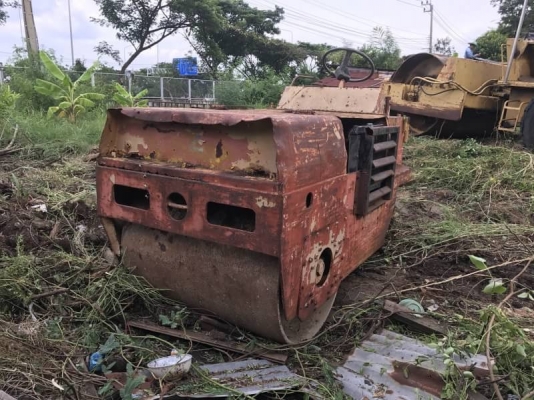 ขาย 80,000 บาท รถบดล้อเหล็ก หน้า -หลัง ขนาด 4 ตัน สภาพพร้อมใช้. เอกสารชื้อขาย  รถอยู่  กทม โทร&amp;ไอดีไลน์ 0610710295