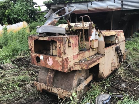 ขาย 80,000 บาท รถบดล้อเหล็ก หน้า -หลัง ขนาด 4 ตัน สภาพพร้อมใช้. เอกสารชื้อขาย  รถอยู่  กทม โทร&amp;ไอดีไลน์ 0610710295