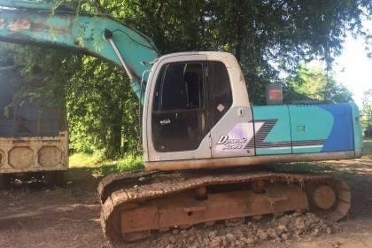 ขาย 995,000 บาท KOBELCO SK200 MARK 6 YN07 เครื่องดี ปั้มแรง โช่หนา. เอวใหม่ เอกสารเล่มทะเบียน  รถอยู่ จ.สกลนคร โทร&amp;ไอดีไลน์ 0610710295