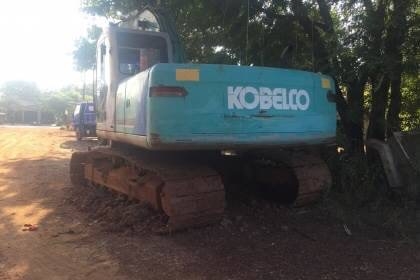 ขาย 995,000 บาท KOBELCO SK200 MARK 6 YN07 เครื่องดี ปั้มแรง โช่หนา. เอวใหม่ เอกสารเล่มทะเบียน  รถอยู่ จ.สกลนคร โทร&amp;ไอดีไลน์ 0610710295