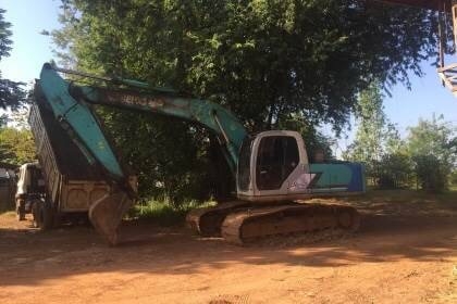 ขาย 995,000 บาท KOBELCO SK200 MARK 6 YN07 เครื่องดี ปั้มแรง โช่หนา. เอวใหม่ เอกสารเล่มทะเบียน  รถอยู่ จ.สกลนคร โทร&amp;ไอดีไลน์ 0610710295