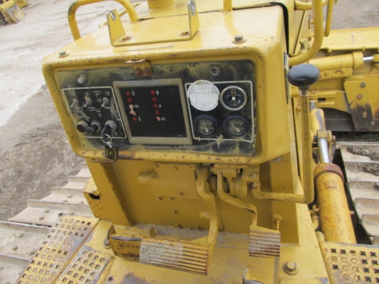 ขายรถแทร็กเตอร์ดันดิน Caterpillar D5H