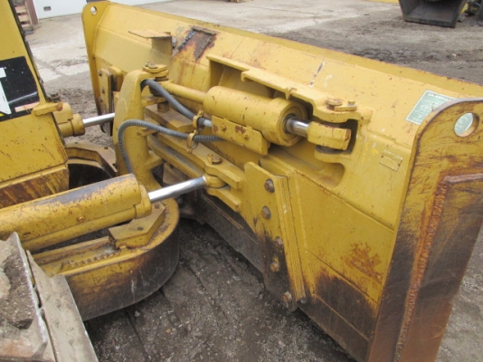 ขายรถแทร็กเตอร์ดันดิน Caterpillar D5H