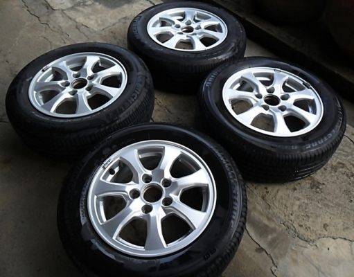 แม็กป้ายแดงขอบ15 เอนไกแท้ 5รู114 สภาพใหม่ พร้อมยาง ล้อละ875