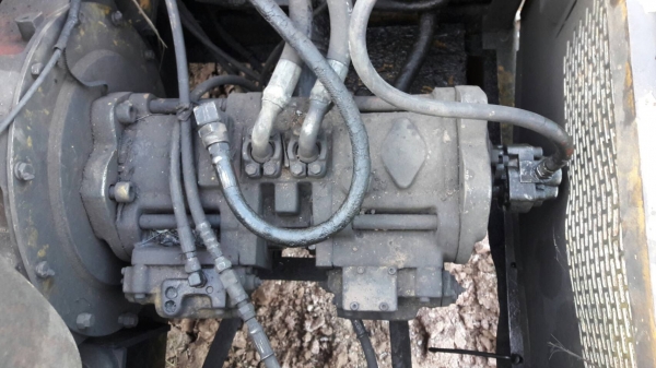 ขาย แบคโฮ KOBELCO SK200-1 เครื่อง 6BG1 เทอร์โบ ช่วงล่างต้องเก็บงาน ขายตามสภาพ เอกสารใบซื้อขาย ราคาต่อรองได้