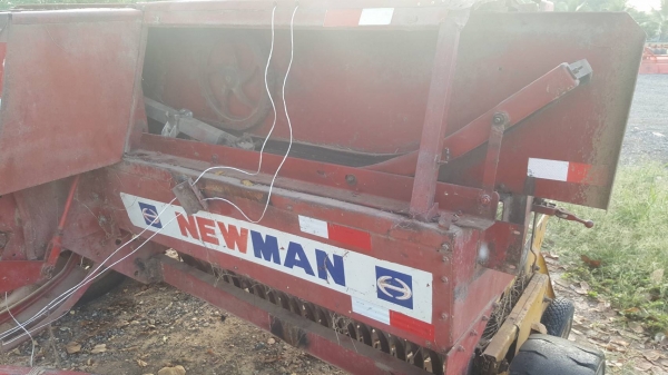 ขายเครื่องอัดฟาง รุ่นนิวฮอลแลน 276