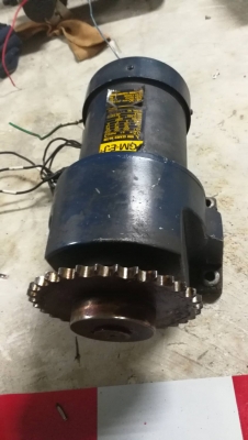 1,800บ.ส่งถึงบ้านฟรีโทร 083-2000058 LINE ID: line832923 มอเตอร์เกียร์ทดยี่ห้อ MITSUBISHI ขนาด 200W. 