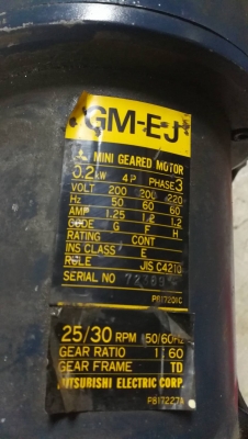 1,800บ.ส่งถึงบ้านฟรีโทร 083-2000058 LINE ID: line832923 มอเตอร์เกียร์ทดยี่ห้อ MITSUBISHI ขนาด 200W. 