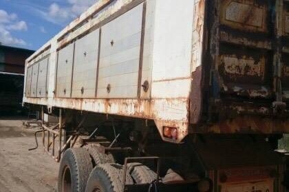 ขาย 650,000 บาท HINO ZM 260 แรง 2 เพลา +เชมิดั้ม 2 คาน ยาว 7.5 เมตร เครื่อง K13D-260 แรง หัวบาง ยางดี คัสชีสวย เอกสารเล่มทะเบียน  สินค้าอยู่  ศรีสะเกษ โทร090-772-3708,090-772-3710