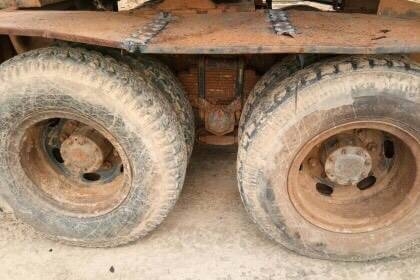 ขาย 650,000 บาท HINO ZM 260 แรง 2 เพลา +เชมิดั้ม 2 คาน ยาว 7.5 เมตร เครื่อง K13D-260 แรง หัวบาง ยางดี คัสชีสวย เอกสารเล่มทะเบียน  สินค้าอยู่  ศรีสะเกษ โทร090-772-3708,090-772-3710