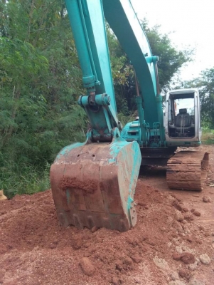 ขาย KOBELCO SK200-5 ธรรมดา เจ้าของขายเอง ปั้มแรง เครื่องดี ไฟฟ้าครบ เอกสารเล่มทะเบียน ราคา585,000 บาท สนใจโทร0895770265 ขาย KOBELCO SK200-5 ธรรมดา เจ้าของขายเอง ปั้มแรง เครื่องดี ไฟฟ้าครบ เอกสารเล่มทะเบียน ราคา585,000 บาท สนใจโทร0895770265