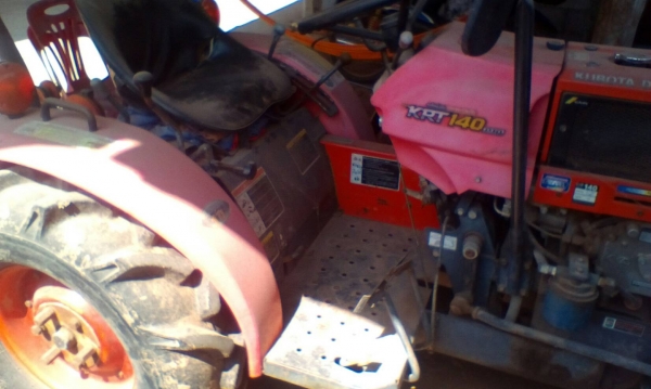 ขาย80000บาทรถไถRT14แรงมีอุปกรณ์2ชิ้น ผานหลังกับโรตารี่ครับ