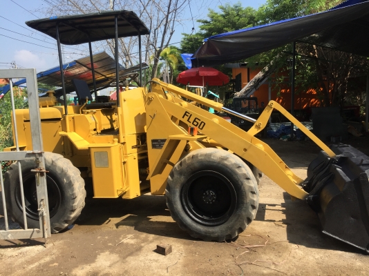 .รถตักtcm fl60 สภาพดีเก่าญี่ปุ่น มีใบอินวอยไม่เคยใช้ในไทย .รถตักtcm fl60 สภาพดีเก่าญี่ปุ่น มีใบอินวอยไม่เคยใช้ในไทย