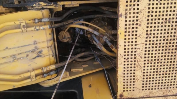 ขาย 635,000 CAT 320 V 2 ไฟฟ้าครบ  เครื่องดี ปั้มแรง เอวแน่น ช่วงล่างสวย เอกสารเล่มทะเบียน รถอยู่ นครปฐม 090-772-3710 090-772-3708