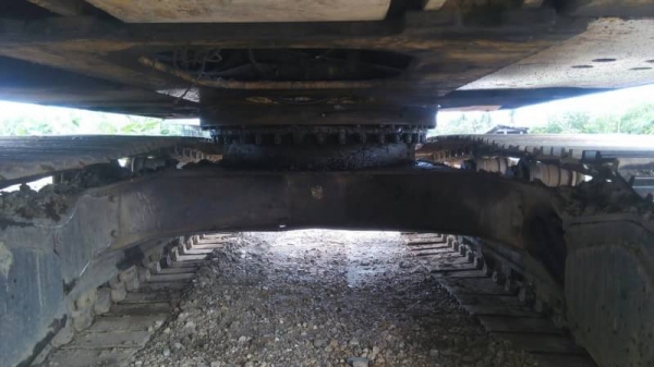 ขาย 635,000 CAT 320 V 2 ไฟฟ้าครบ  เครื่องดี ปั้มแรง เอวแน่น ช่วงล่างสวย เอกสารเล่มทะเบียน รถอยู่ นครปฐม 090-772-3710 090-772-3708