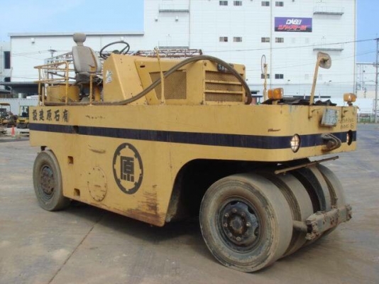 รถบด 9 ล้อยาง SAKAI 5309 FROM JAPAN สนใจติดต่อ 063-9316985 ID LINE : 0639316985 ครับ