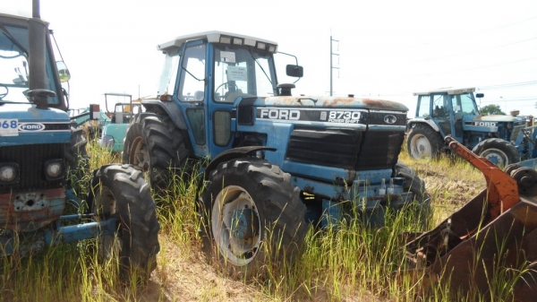 FORD 8730 ราคาเหลือเพียง 280,000