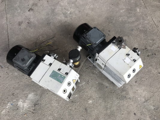 ( เหลือ 1ตัวครับ )ขายปั้มแวคคั่มสูญญากาศ Trivac 0.5HP. 380V made in USA สภาพสวย เดิมๆ หมุนนิ่ม ดูดแรง พร้อมใช้งาน มี 2ตัวครับ