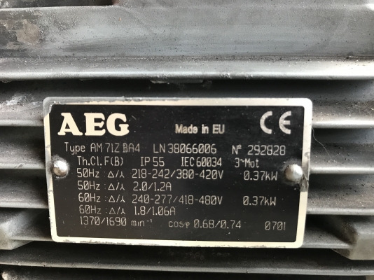 ( เหลือ 1ตัวครับ )ขายปั้มแวคคั่มสูญญากาศ Trivac 0.5HP. 380V made in USA สภาพสวย เดิมๆ หมุนนิ่ม ดูดแรง พร้อมใช้งาน มี 2ตัวครับ