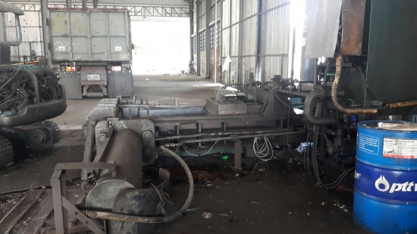 เครื่องอัดเศษเหล็ก ขนาด 200 ตัน ลูกอัดขนาด 300X300X300