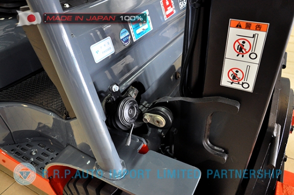 ขายรถโฟล์คลิฟท์มือสอง TOYOTA รุ่น 8FG18-31116 นำเข้าจากประเทศญี่ปุ่น 100\% ไม่เคยใช้งานในไทย