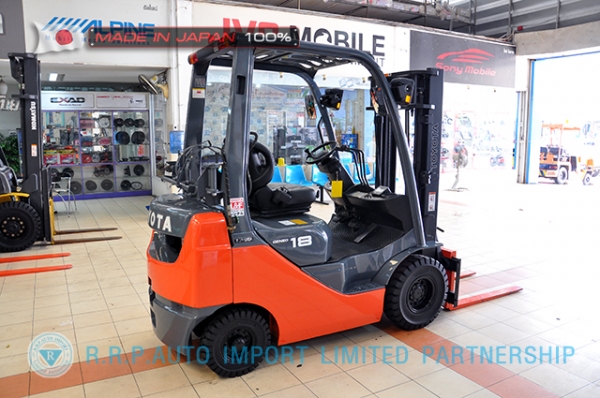 ขายรถโฟล์คลิฟท์มือสอง TOYOTA รุ่น 8FG18-31116 นำเข้าจากประเทศญี่ปุ่น 100\% ไม่เคยใช้งานในไทย