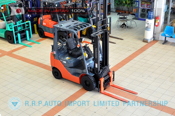 ขายรถโฟล์คลิฟท์มือสอง TOYOTA รุ่น 8FG18-31116 นำเข้าจากประเทศญี่ปุ่น 100\% ไม่เคยใช้งานในไทย