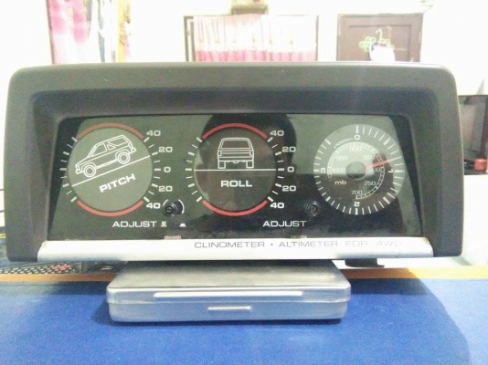 แลนด์มิเตอร์ terrano  รูปรถแวน ใส่คอนโซลบิ๊กเอ็มจอเหลี่ยมหรือรุ่นใกล้เคียง