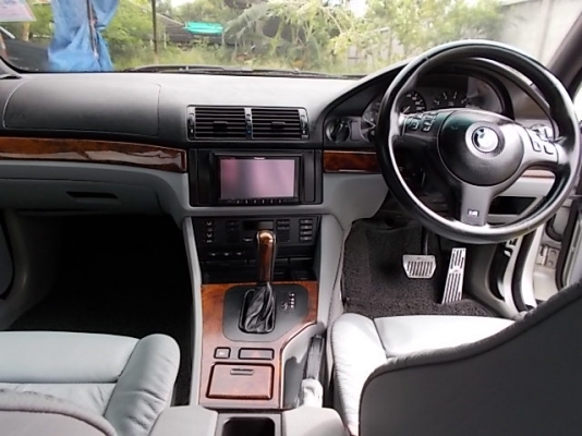 e39 530i m sport แท้ๆ (หายาก) ปี04 ไม่เคยติดก๊าซ ไม่เคยชนหนัก เครื่องแรง ช่วงล่างแน่นๆ กระจกข้างm