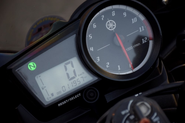 R15 2016 ลาย moto gp รถบ้านแท้ มือเดียว สด-ผ่อน รูดบัตรได้