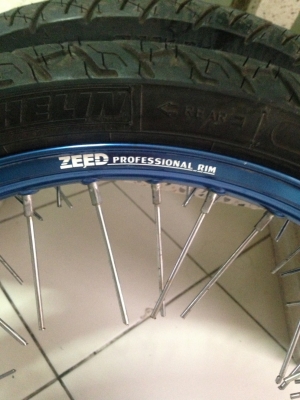 ขายล้อZEED Professional RIM พร้อมยางนอกยางใน ขายล้อZEED Professional RIM พร้อมยางนอกยางใน