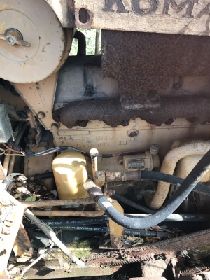 ืขายด่วน รถแท๊คเตอร komatsu d2/6 ตีนซูปเปอร์ ใช้ดันบ่อ  ใบมีด สไลด์ได้ เครืองดี ขาย 100000