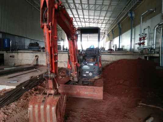 ขาย คูโบต้า pc 30 ปี 57 มือเดียวป้ายแดง 2พันกว่าชม.