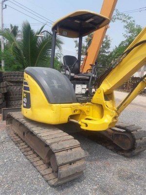 ขายจ้า..KOMATSUPC40MR-2  เก่าญี่ปุ่นแท้  มีลายกระแทก  8,XX  ชั่วโมง  เดิมๆๆ  สภาพสวยมากๆๆ  โทร 089-3818694  ดวงนภา