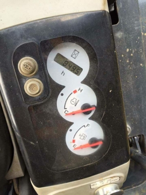 ขายจ้า..KOMATSUPC40MR-2  เก่าญี่ปุ่นแท้  มีลายกระแทก  8,XX  ชั่วโมง  เดิมๆๆ  สภาพสวยมากๆๆ  โทร 089-3818694  ดวงนภา