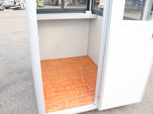 ขายห้องน้ำเคลื่อน ได้กับป้อมยามรักษาการ   ของใหม่ ยังไม่ได้ใช้งาน ขายยกชุด  ขายราคา 26,000 บาท