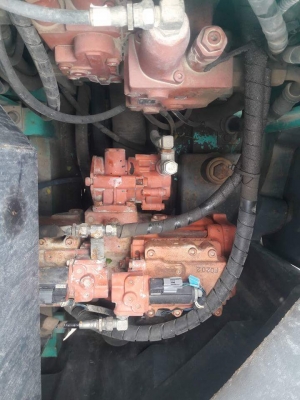 ขายKOBELCO SK135SR-1E   YY01  เก่าญี่ปุ่นแท้  มีลายแย๊ก  6,XXX  ชั่วโมง  เดิมๆๆ  เครื่องปั๊มดี  พร้อมใช้  โทร  089-3818694  ดวงนภา